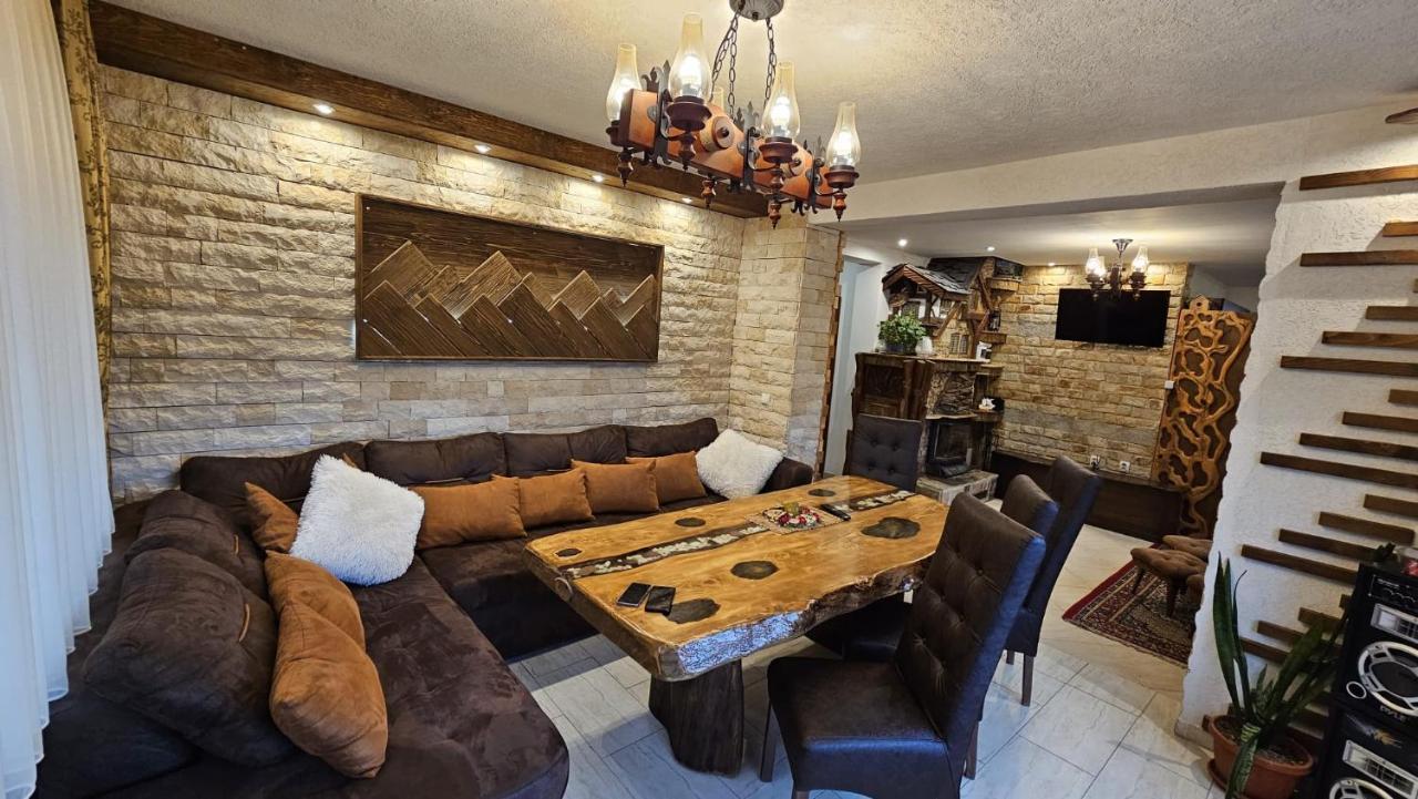 Villa Hills - Къща За Гости С Храна Orlino Dış mekan fotoğraf